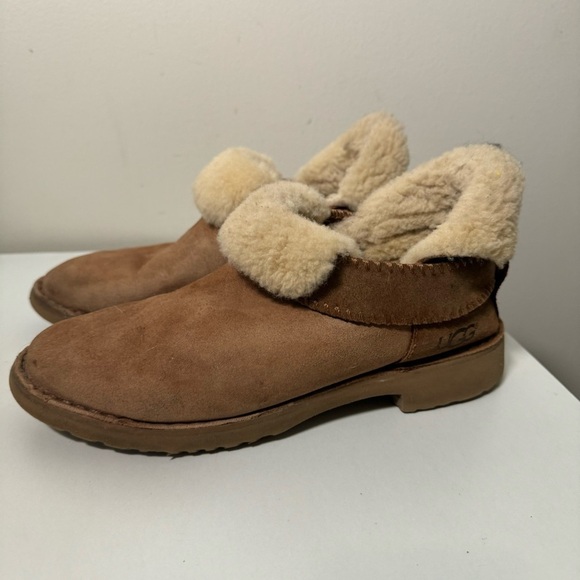 UGG Mckay Winter Boot for Women - Brown, Size 8 - Picture 5 of 16